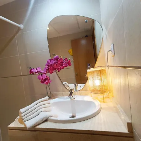 Nueva Casita Cerca Al Mar!!! Prázdninový dům Màlaga